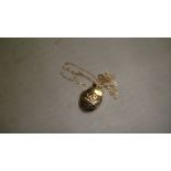 9 ct gold chain and pendant