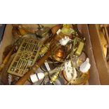 Box of assorted brassware