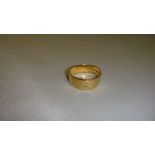 Gents 18 ct gold wedding band 59.