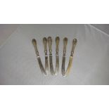 Set of silver handle butter knives (A/F)