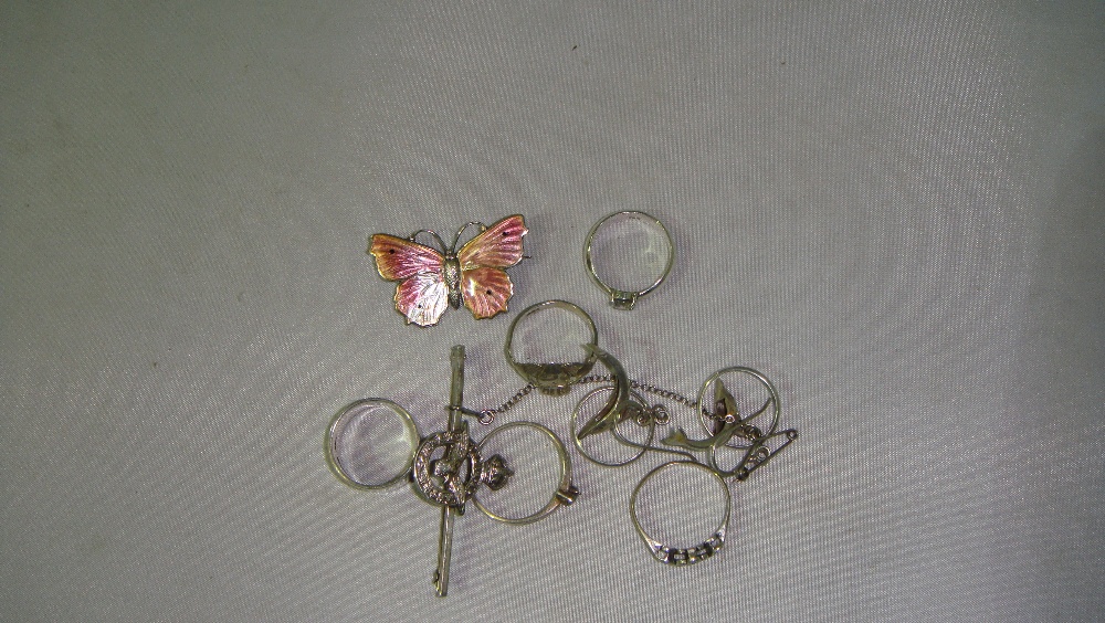 bag of assorted silver jewellery including rings,