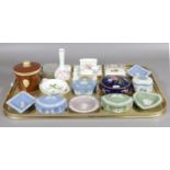 A tray lot of collectables to include Wedgwood Jasperware, Spode, Royal Doulton, Limoges,