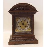 Edwardian oak 8-day bracket clock. Condition report: see terms and conditions