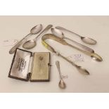 Silver sugar tongs, also three teapoons, a mustard spoon and a cased stick pin. Condition report: