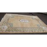 Indian carpet 12' x 9'. Condition report: see terms and conditions