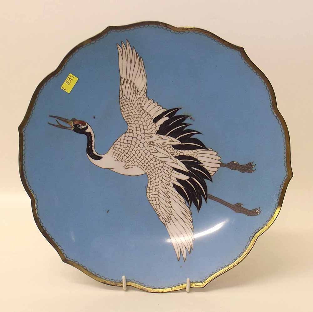 Japanese cloisonne dish of a crane, Meiji period. Condition report: see terms and conditions