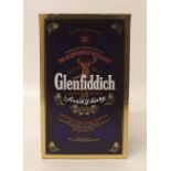 Glenfiddich 18 year old Whiskey in ceramic flask and original box. Condition report: see terms and