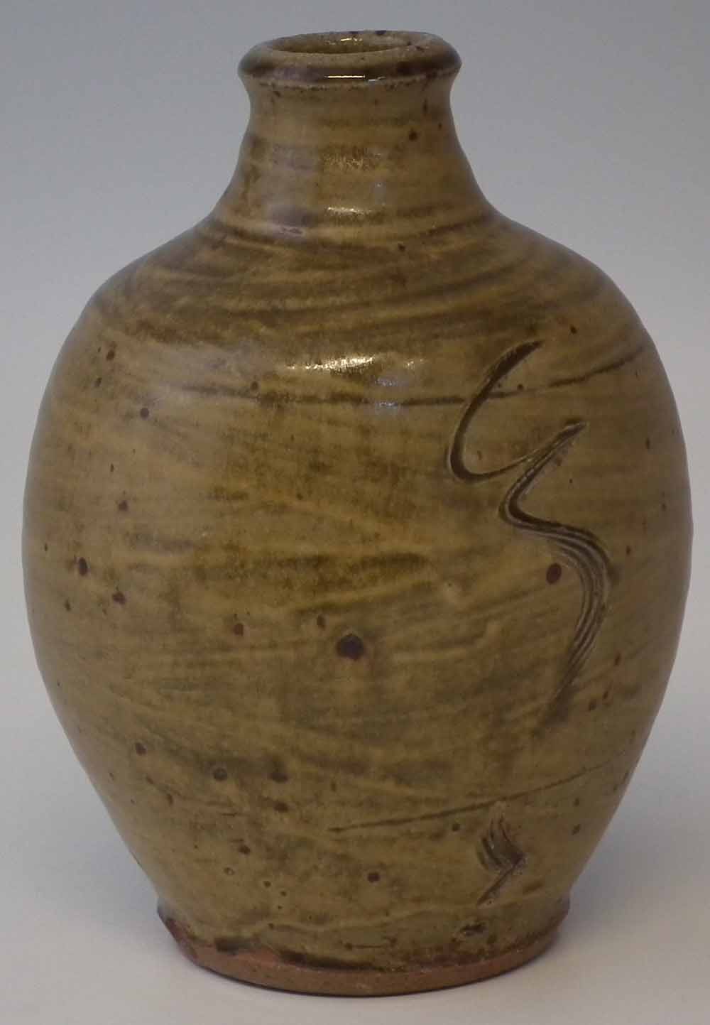 Phil Rogers (b.1951) vase, with incised wavy line motif, impressed monogram, 20cm high. Artists` - Image 3 of 7