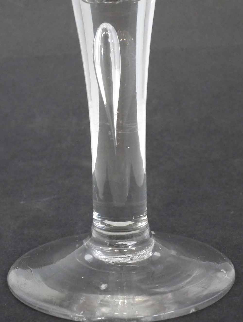 Georgian wine glass circa 1770, with flaring foot, tear drop inclusion stem on slightly raised foot, - Image 4 of 6