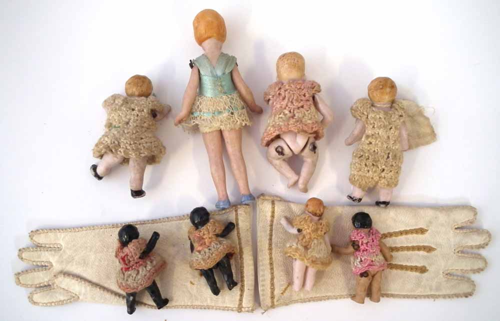 Eight miniature bisque dolls Hertwig or Carl Horn, with jointed legs and arms, also a pair of - Image 8 of 10