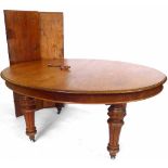 Oval Victorian mahogany wind-out dining table with two leaves and winder, length 160cm x 131cm,