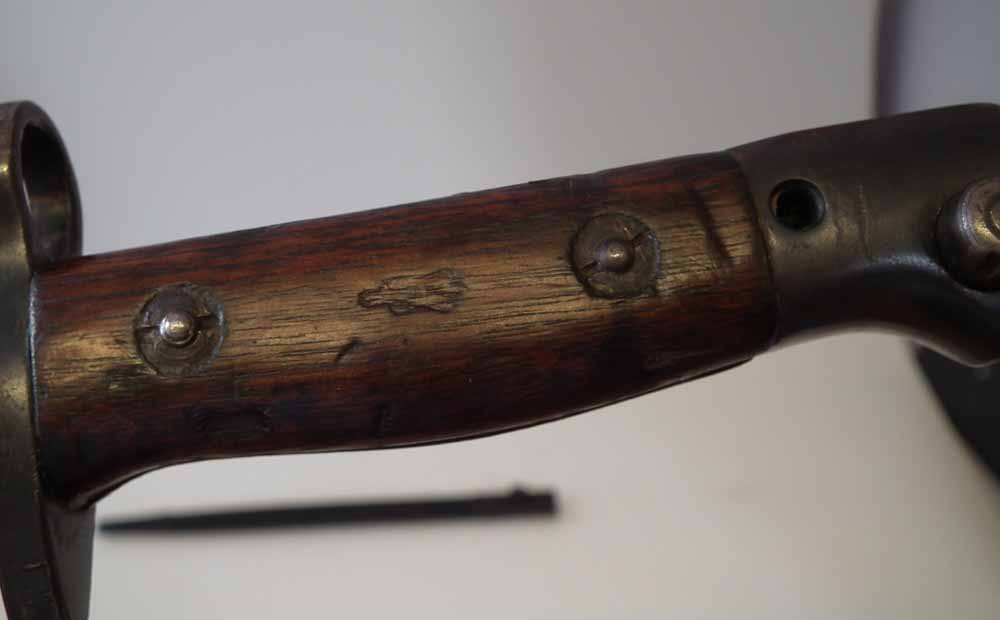 1888 pattern Lee Metford rifle bayonet and scabbard by Wilkinson, dated 12 '97, also a S.M.L.E. - Image 10 of 12