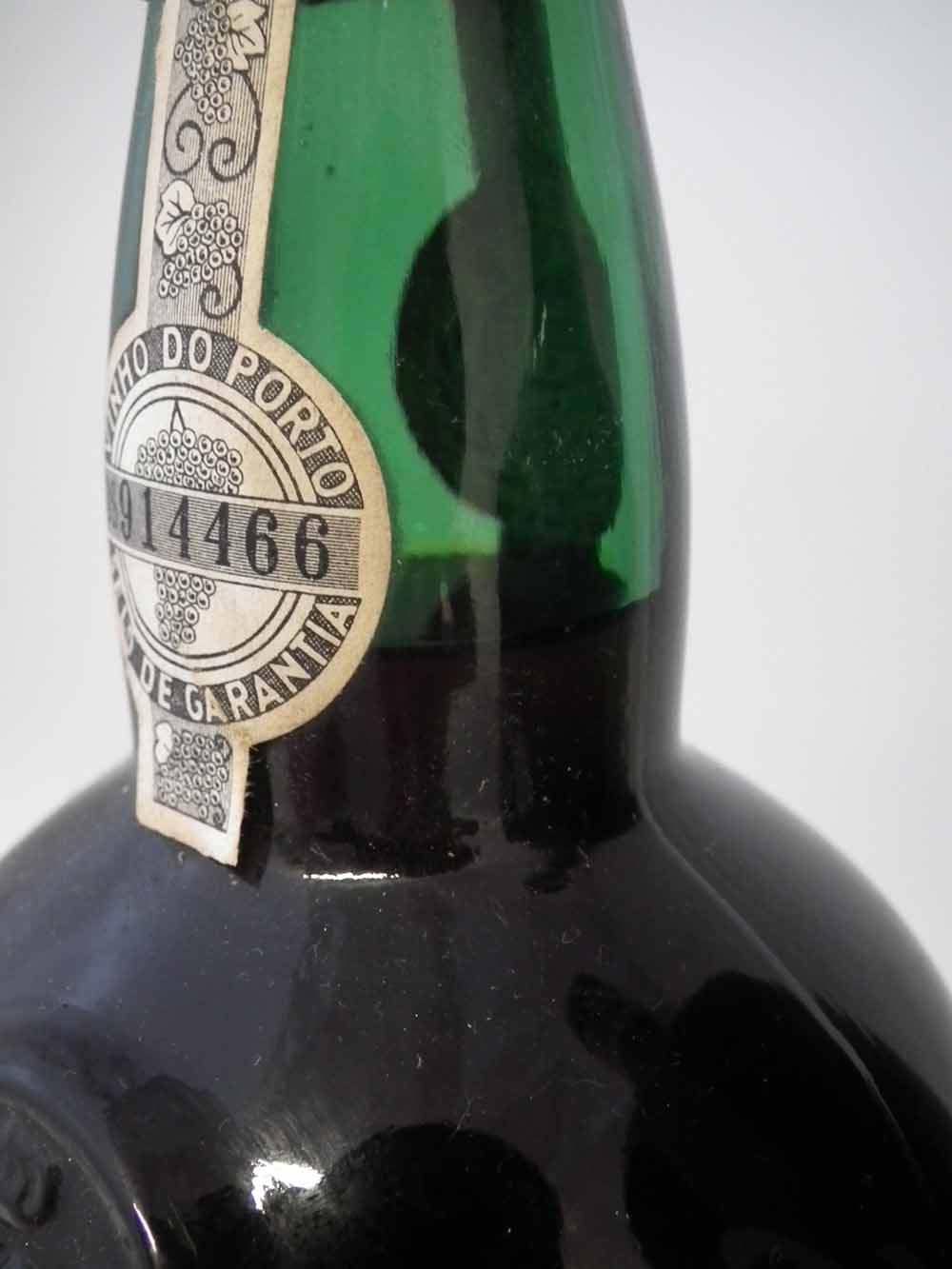 Port: to include Niepoorts Tawny oak aged 1984, Noval 10 years matured bottled in 1982, Kopke - Image 14 of 14