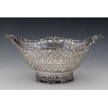 Oval silver basket with open-work Imari pattern sides, S. Blanckensee, Chester 1924, length 32cm,