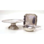 Silver tazza tea strainer and coaster. Condition report: see terms and conditions