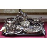 Collection of mixed silver plated ware. Condition report: see terms and conditions