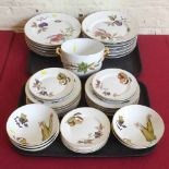 Royal Worcester Evesham dinner ware. Condition report: see terms and conditions