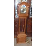 Grandmother clock with three train movement. Condition report: see terms and conditions