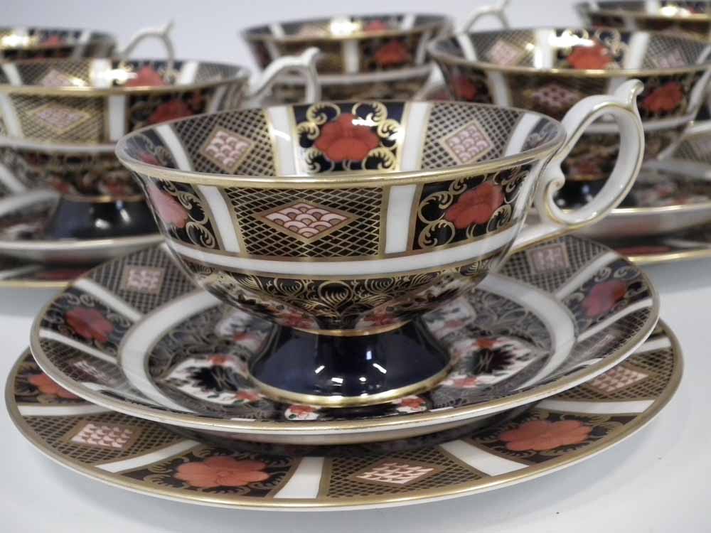 Royal Crown Derby tea set, decorated with imari 1128 pattern, comprising of six cups, saucers and - Image 2 of 7