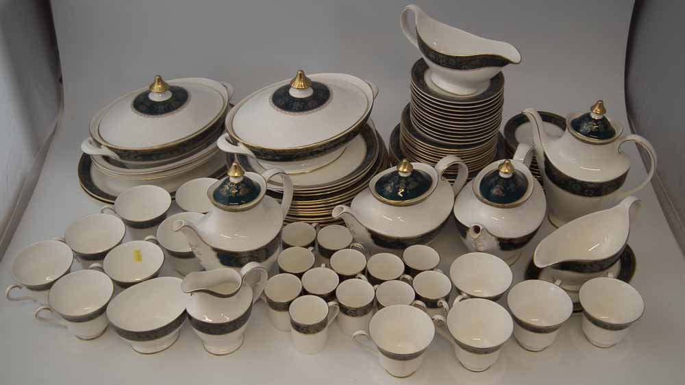 Royal Doulton Carlyle tea, coffee and dinner service, 106 pieces including covers in total. For full - Image 2 of 4