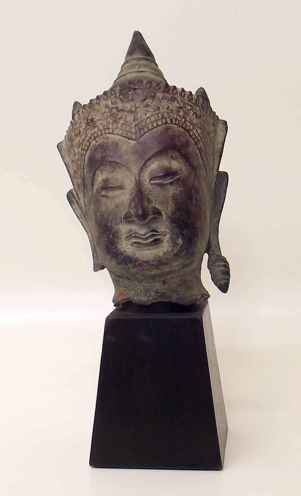 Bronze Buddha head, Cambodian VAT is only payable on the Buyer's Premium for this lot. Condition