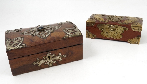 A 19th century walnut jewellery box,