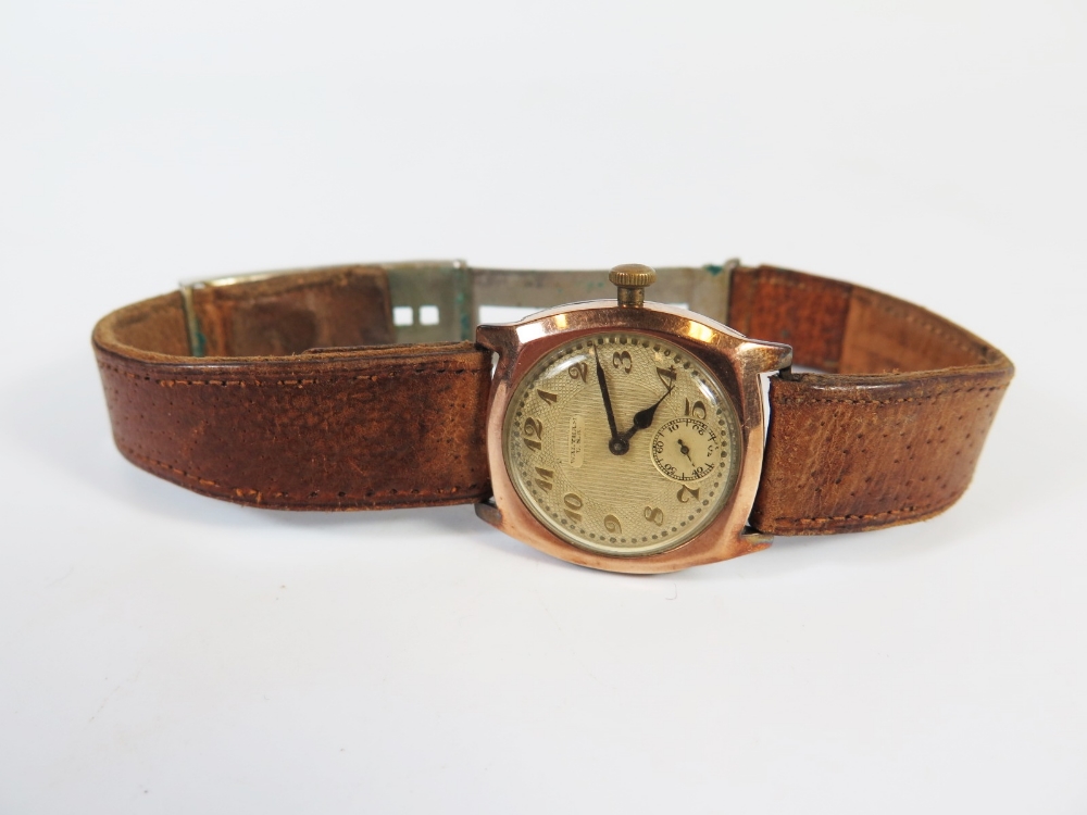 A Waltham Gent's 9ct Gold Cased Wristwatch, runs but stops