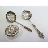 An Edward VII Silver Patch Box, Birmingham 1901, Adie & Lovekin and two sugar sifting spoons