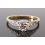 An 18ct Gold and Diamond Ring, c. 0.5ct, size M