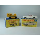 Matchbox MB 8d Caterpillar Tractor in yellow, boxed _ slight paint loss, box slight faults AND 8e