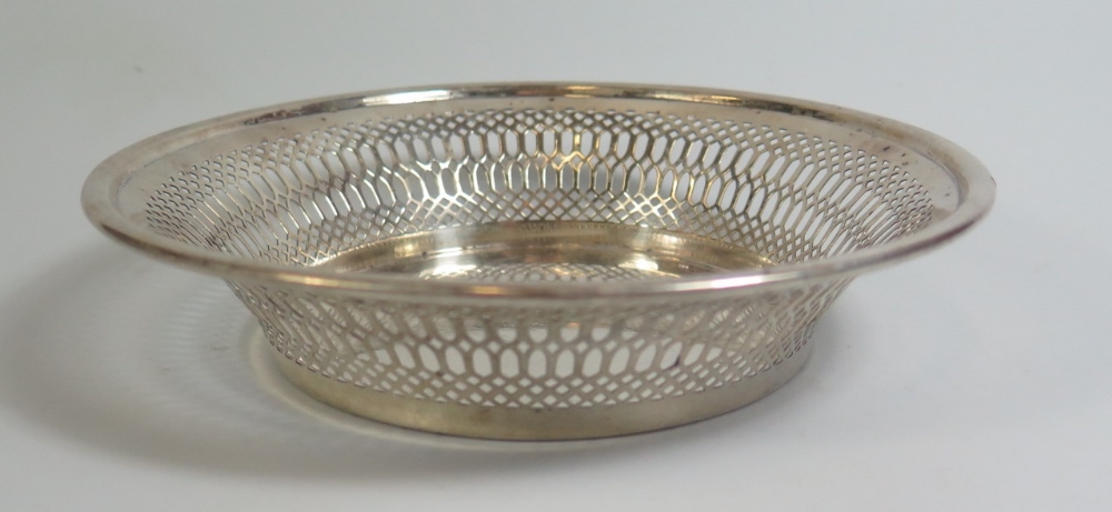 A George V Pierced Silver Dish, Chester 1914, 148g