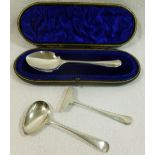 A Hanovarian and rat tail pattern silver jam spoon, Sheffield 1932, 14cm long, in fitted case,