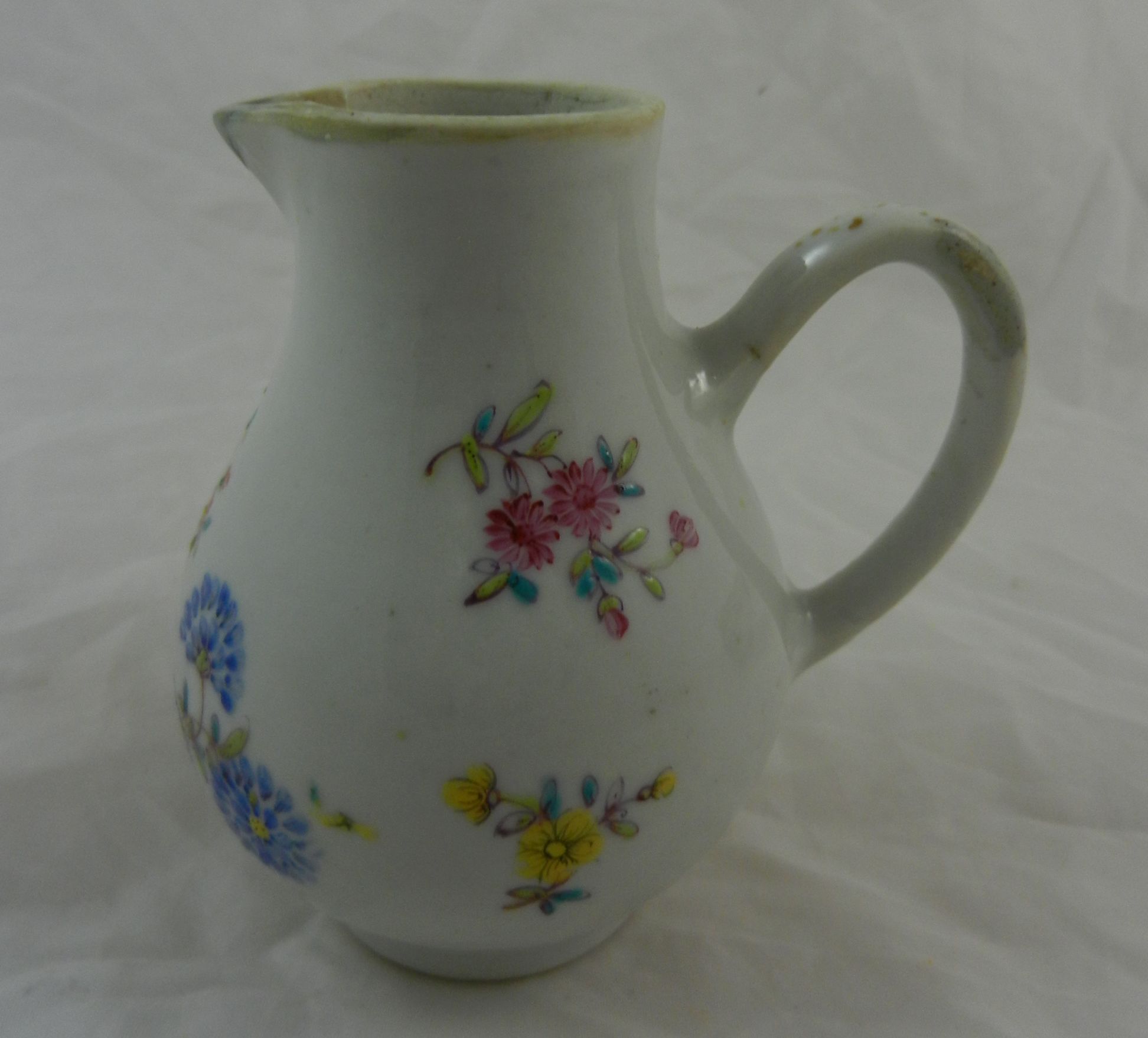 A Chinese famillè rose porcelain Qianlong cream jug, - Image 2 of 9