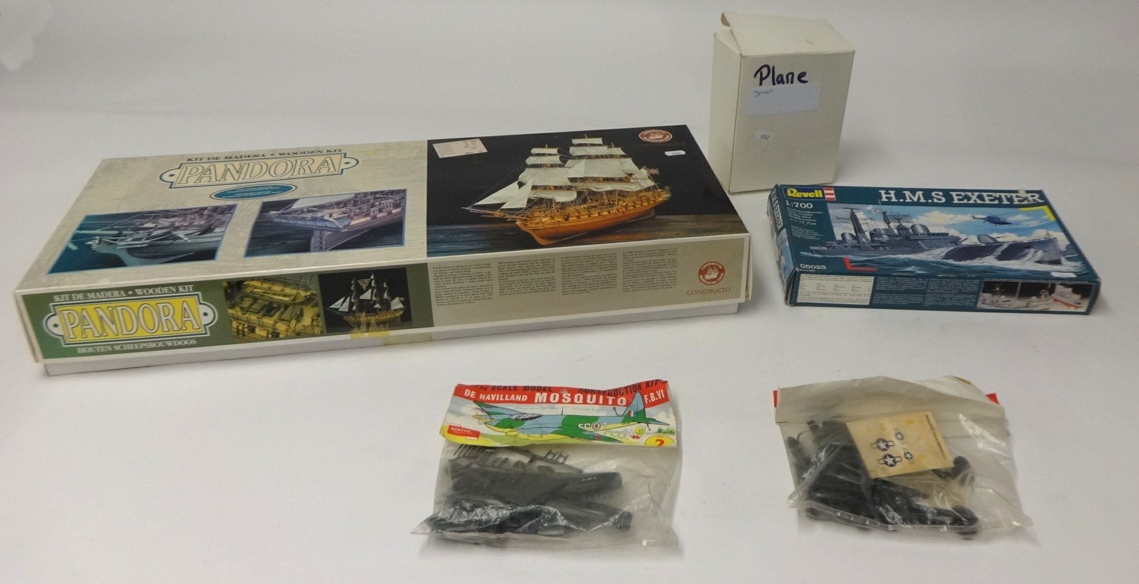 10 assorted scale model kits including Revell, Pandora Sailing Ship wood model etc. - Image 2 of 2