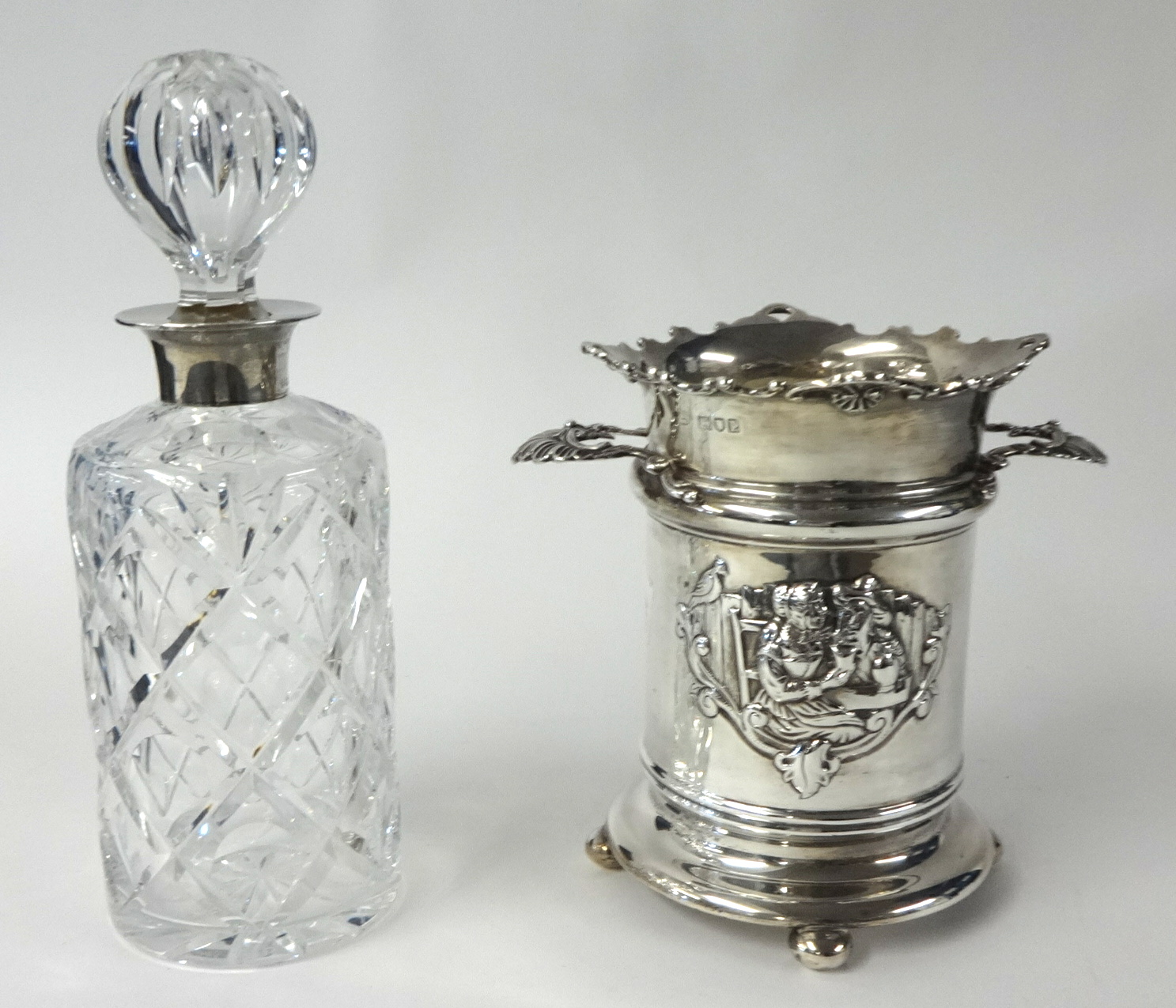 A silver decanter stand, weight 14.65oz,  and a glass decanter with silver neck (2). - Image 2 of 2