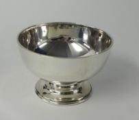 A Geo V silver stem bowl, diameter 14.50cm, weight 10.18oz.