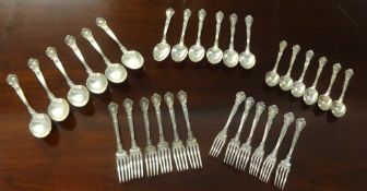 A Gorham Chantilly Sterling Silver Flatware Service, 30 pieces, each stamped 'Pat 1895', with letter