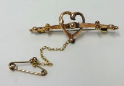 A 9ct rose gold heart brooch, weight 2.30g.