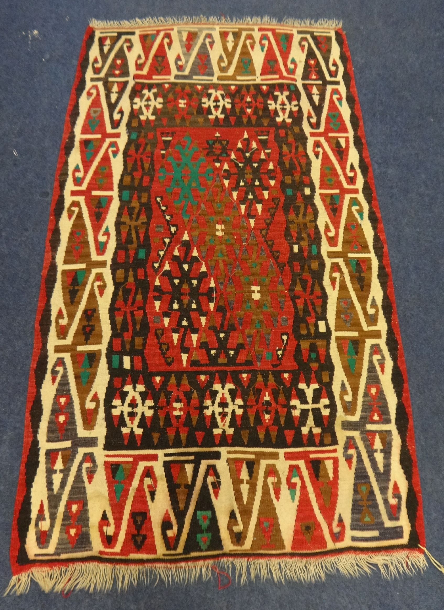 Easter floor rug width 84cm x 160cm