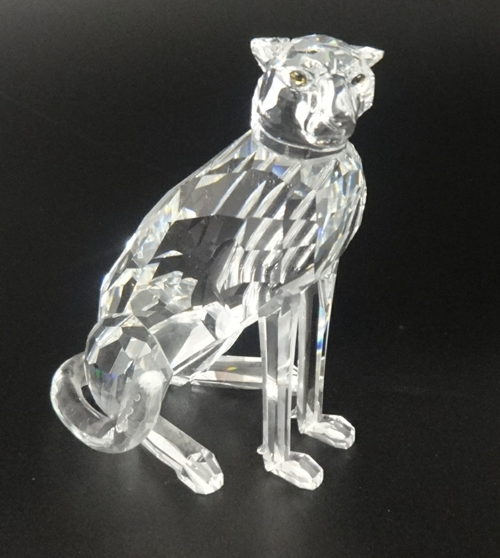 Swarovski Crystal glass Cheetah with certificate and stand.