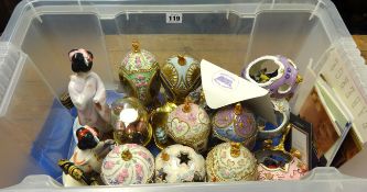 A collection of Franklin Mint (House of Faberge) porcelain eggs also reproduction Japanese figures