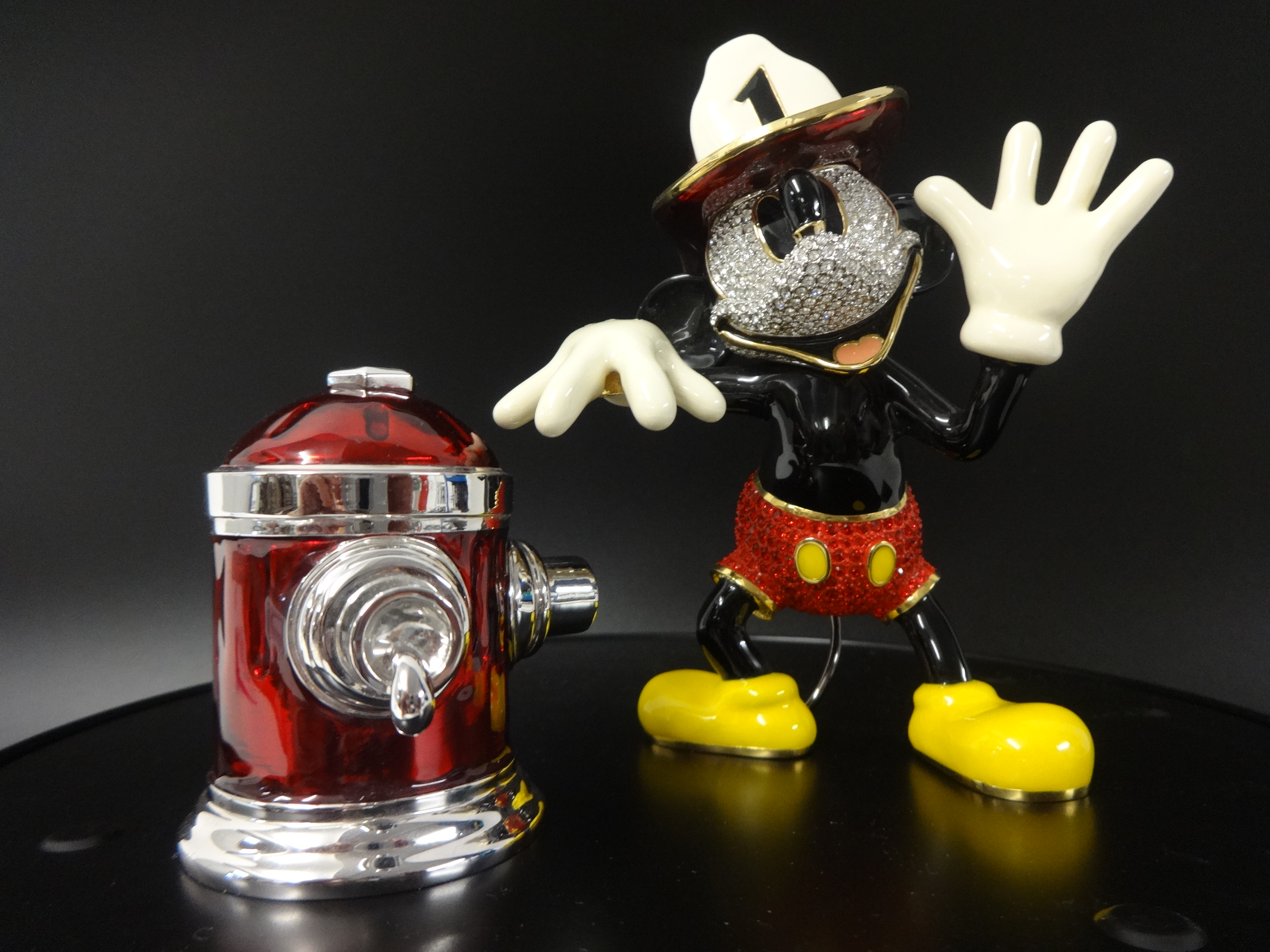 Swarovski Crystal glass Jewelled Mickey Fireman.1000 pieces World wide. Number 0552, Arribas