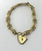 A 9ct gold gate bracelet, approx. 14.10g.