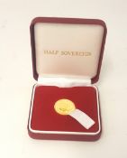 QEII 2002 gold half sovereign, shield back and proof like, cased