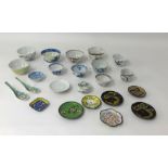 Collection of 19th century and other Chinese porcelain tea bowls and others (with damage)