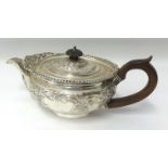 Edwardian Goldsmiths and silversmiths squat silver tea pot approx 26.5oz