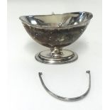 A Victorian silver sugar bowl with swing handle, approx 5.39oz.