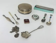 A silver collection of various silver including a powder box 'WH & S', a comb, six Geo V tea spoons,