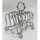 An Edwardian silver six division toast rack, approx 6.89oz.