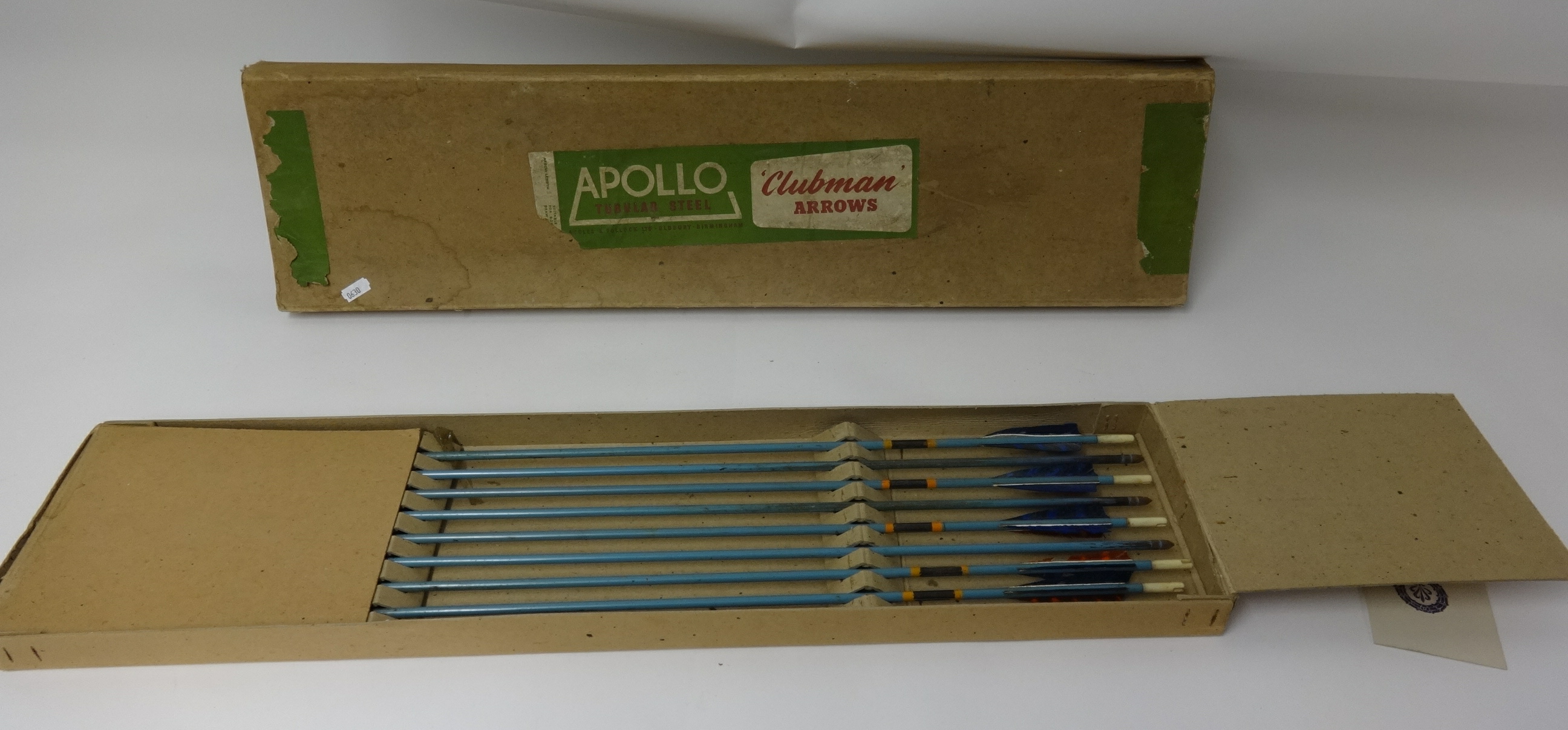 A traditional set of bow and arrows by Apollo, boxed.